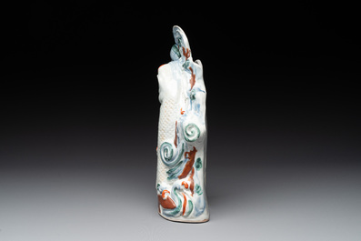 A Japanese Arita wall vase shaped as a leaping carp, Edo, 17th C.