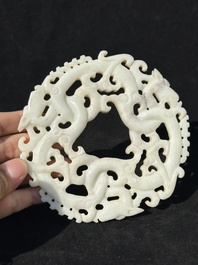 A varied collection of six Chinese jade carvings, including a snuff bottle, 19/20th C.