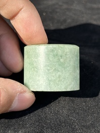Five Chinese jade and agate archer's rings, Qing