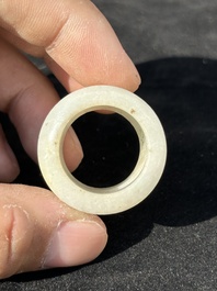 Five Chinese jade and agate archer's rings, Qing