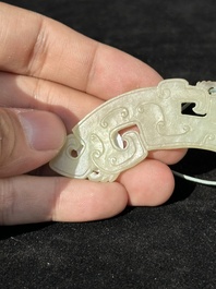 A Chinese white jade 'chilong' amulet, 17/18th C.
