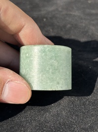 Five Chinese jade and agate archer's rings, Qing
