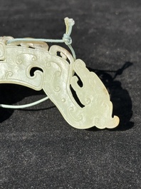 A Chinese white jade 'chilong' amulet, 17/18th C.