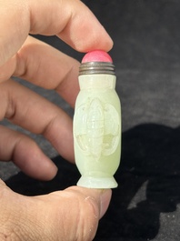 A varied collection of six Chinese jade carvings, including a snuff bottle, 19/20th C.
