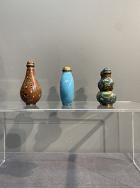 Six Chinese cloisonn&eacute; snuff bottles, 19/20th C.