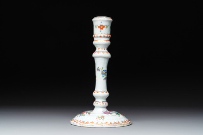 Five Chinese famille rose wares with floral design, Qianlong