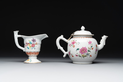 Five Chinese famille rose wares with floral design, Qianlong