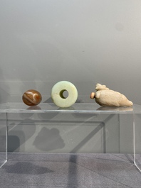 A collection of 12 Chinese snuff bottles and a jade pendant, Chenghua mark, 18/20th C.
