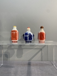 A collection of 12 Chinese snuff bottles and a jade pendant, Chenghua mark, 18/20th C.