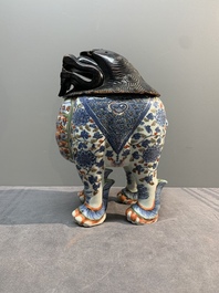 A rare Chinese wucai 'luduan' incense burner with wooden cover, Ming, 16/17th C.