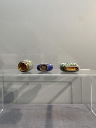 Six Chinese cloisonn&eacute; snuff bottles, 19/20th C.