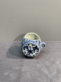 A Chinese blue and white tea caddy with wooden cover and a bird feeder, Xuande mark, 19th C.