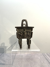 A Chinese archaistic gold and silver-inlaid bronze rectangular bronze censer, 'fangding 方鼎', Ming