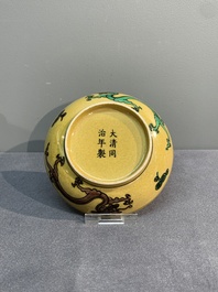 A collection of six Chinese blue and white, famille rose and verte wares, Kangxi and Tongzhi mark, 19/20th C.