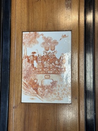 A Chinese four-part folding screen with iron-red-decorated porcelain plaques, 19/20th C.