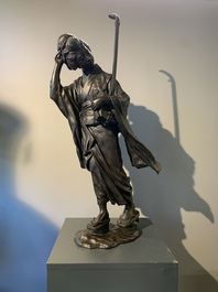 A large Japanese bronze okimono of a musician, Shinpūsei 森風聲作 mark, Meiji, 19th C.