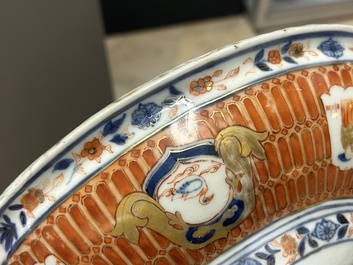 A Chinese Imari-style 'Parasol Ladies' tureen and stand after Cornelis Pronk, Qianlong, ca. 1740