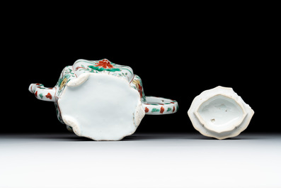 A Chinese famille verte 'lotus pond with ducks' teapot, Kangxi