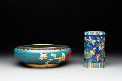 12 Chinese cloisonn&eacute; wares, 19/20th C.