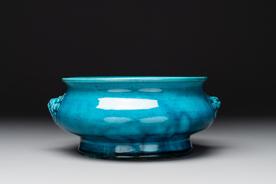 A Chinese turquoise-glazed censer, 19/20th C.