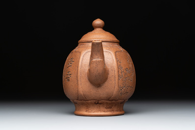 Three Chinese Yixing stoneware teapots, Gu Jingzhou 顧景舟, Yu Guoliang 俞國良 and Cui Zhu Xuan 翠竹軒 seal marks, 20th C.