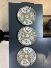 A Chinese Canton famille rose 62-piece Scottish market Ormiston armorial tea service, 19th C.