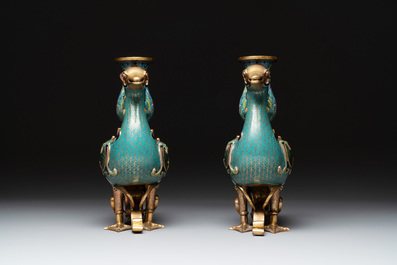 A pair of Chinese cloisonn&eacute; duck-form vases, 19/20th C.