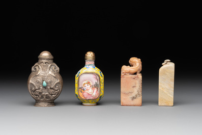 Two Chinese snuff bottles, four soapstone seals and a lacquer covered box, 20th C.