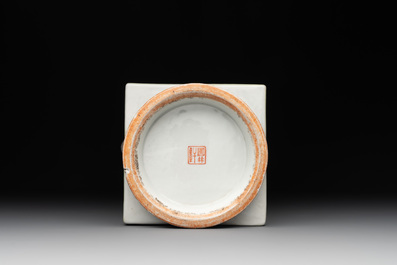 A Chinese qianjiang cai 'landscape' 'cong' vase, Pu Zhu Xuan 圃竹軒 seal mark, 20th C.