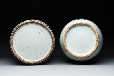 Two Chinese famille rose vases, one vase signed Yu Zhao 余钊, 19/20th C.
