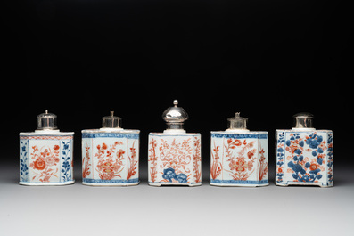 Ten Chinese Imari-style, blue and white tea caddies, Kangxi/Yongzheng