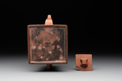 Five Chinese Yixing stoneware teapots, 19/20th C.