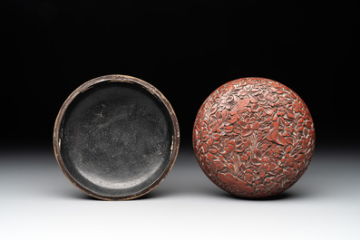 Two Chinese snuff bottles, four soapstone seals and a lacquer covered box, 20th C.