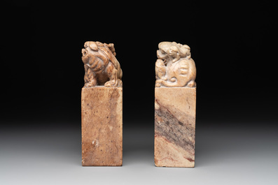Two Chinese snuff bottles, four soapstone seals and a lacquer covered box, 20th C.