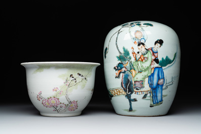 Four Chinese famille rose vases, a jardini&egrave;re and a jar, 19/20th C.