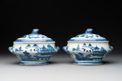 Six Chinese blue, white and famille rose wares, 18/19th C.