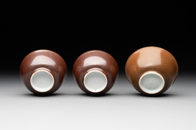 12 Chinese capucin-ground wares, Yongzheng/Qianlong