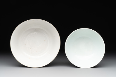 Two Chinese bleu de hue bowls and a plate for the Vietnamese market, Ruo Shen Zhen Cang 若深珍藏 and Chun He 春和 marks, 19th C.