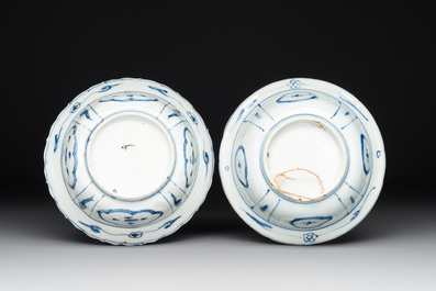 Four Chinese blue and white 'kraak' 'klapmuts' bowls, Wanli