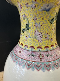 Three Chinese famille rose vases and a famille verte 'cong' vase, Qianlong mark, 20th C.