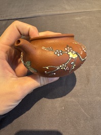A collection of 20 Chinese Yixing stoneware teapots, 20th C.