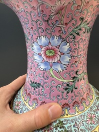 A pair of Chinese famille rose vases and two vases, Qianlong mark, 20th C.