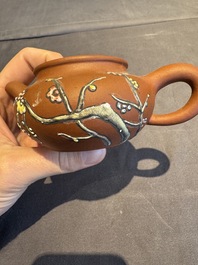 A collection of 20 Chinese Yixing stoneware teapots, 20th C.