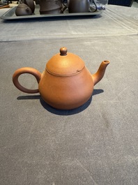 A collection of 20 Chinese Yixing stoneware teapots, 20th C.