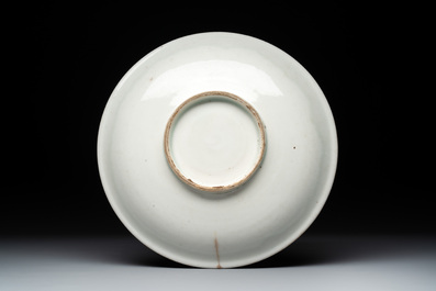 A Gombroon ware plate with incised floral design, Iran, Safavid, late 17/early 18th C.