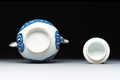 A Chinese blue and white ewer with stylised floral design for the Islamic market, Kangxi