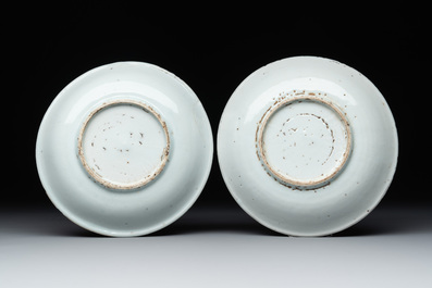Five Chinese blue and white ko-sometsuke 'crane' plates for the Japanese market, Tianqi