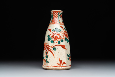 Two Chinese Swatow iron-red and green-enamelled 'phoenix' dishes and a vase, Ming
