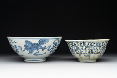 12 Chinese blue and white wares, Ming