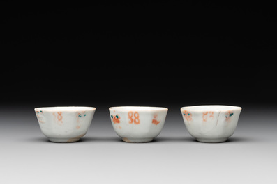 20 Chinese famille rose and blue and white wares, Qianlong and Jingdezhen mark, 19/20th C.